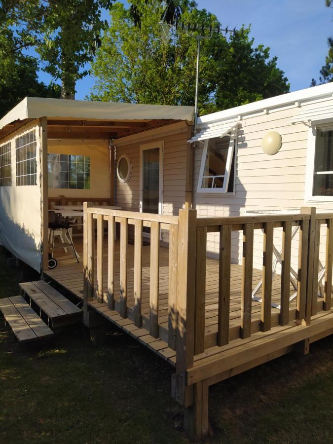 Camping Les Peupliers 호텔 Saint-Pere-en-Retz 외부 사진