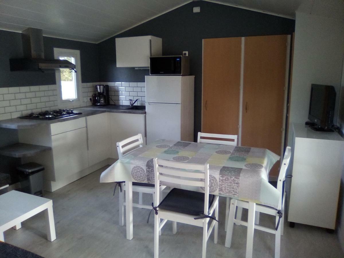 Camping Les Peupliers 호텔 Saint-Pere-en-Retz 외부 사진